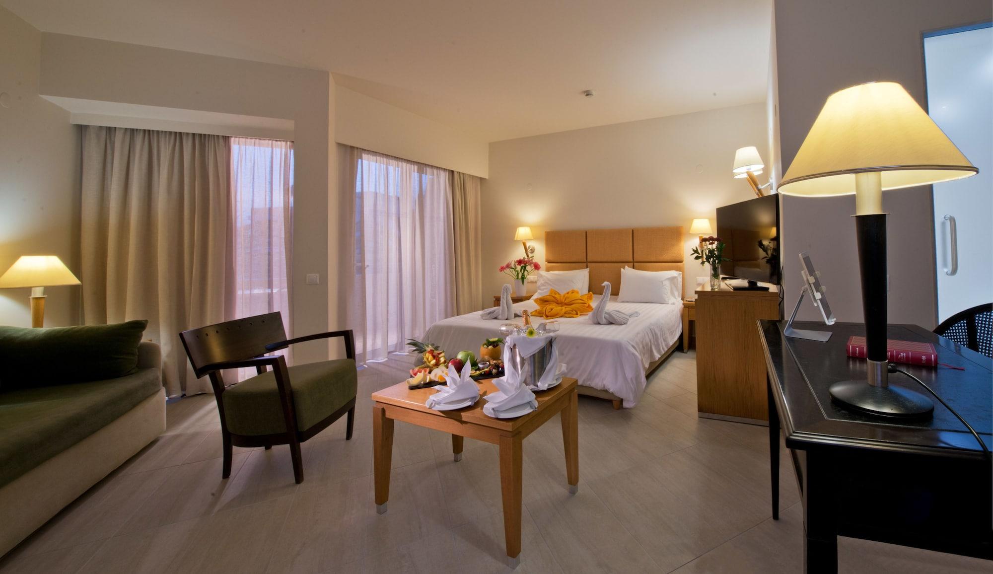 Minos Hotel Rethymno  Exterior photo