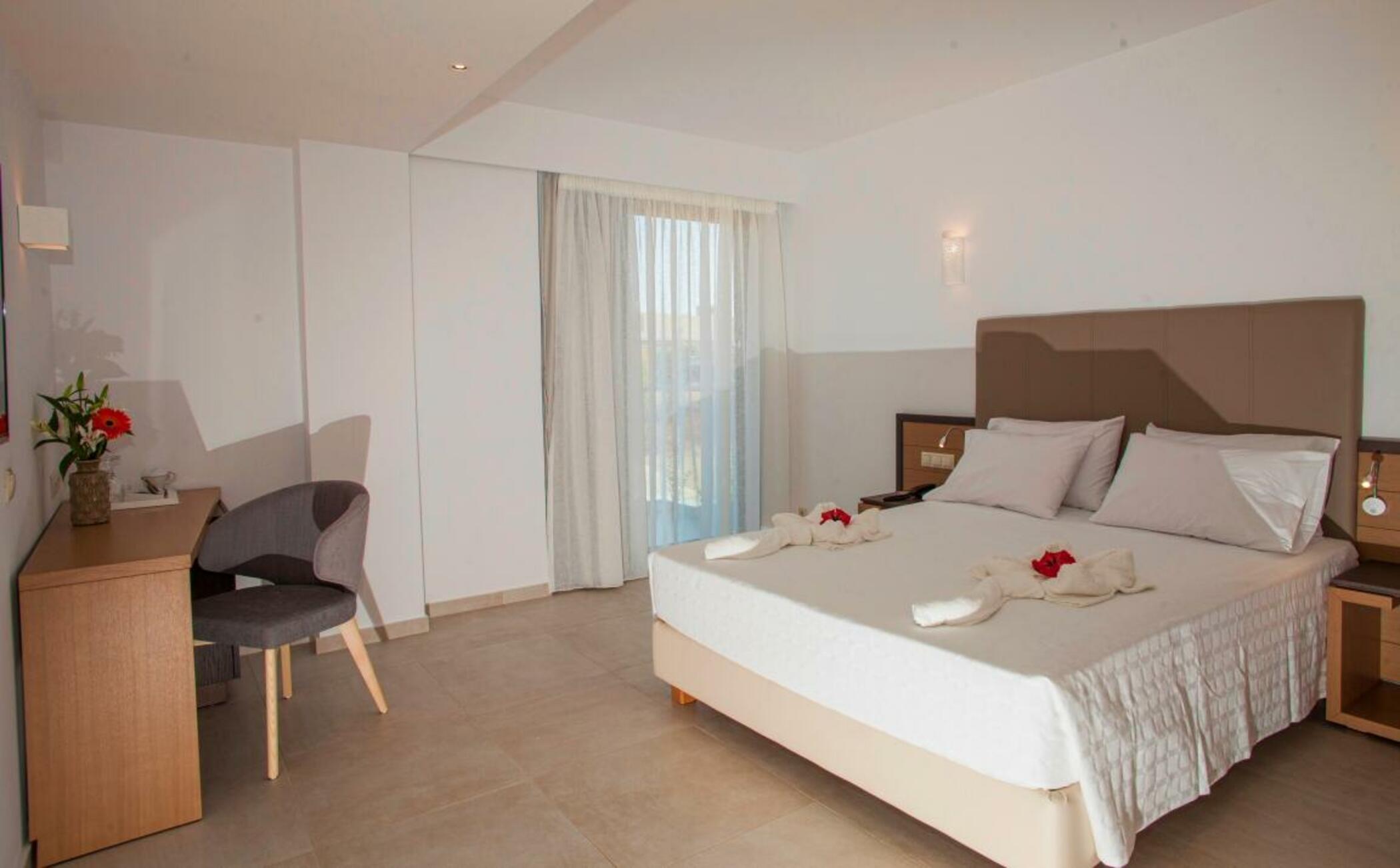 Minos Hotel Rethymno  Exterior photo