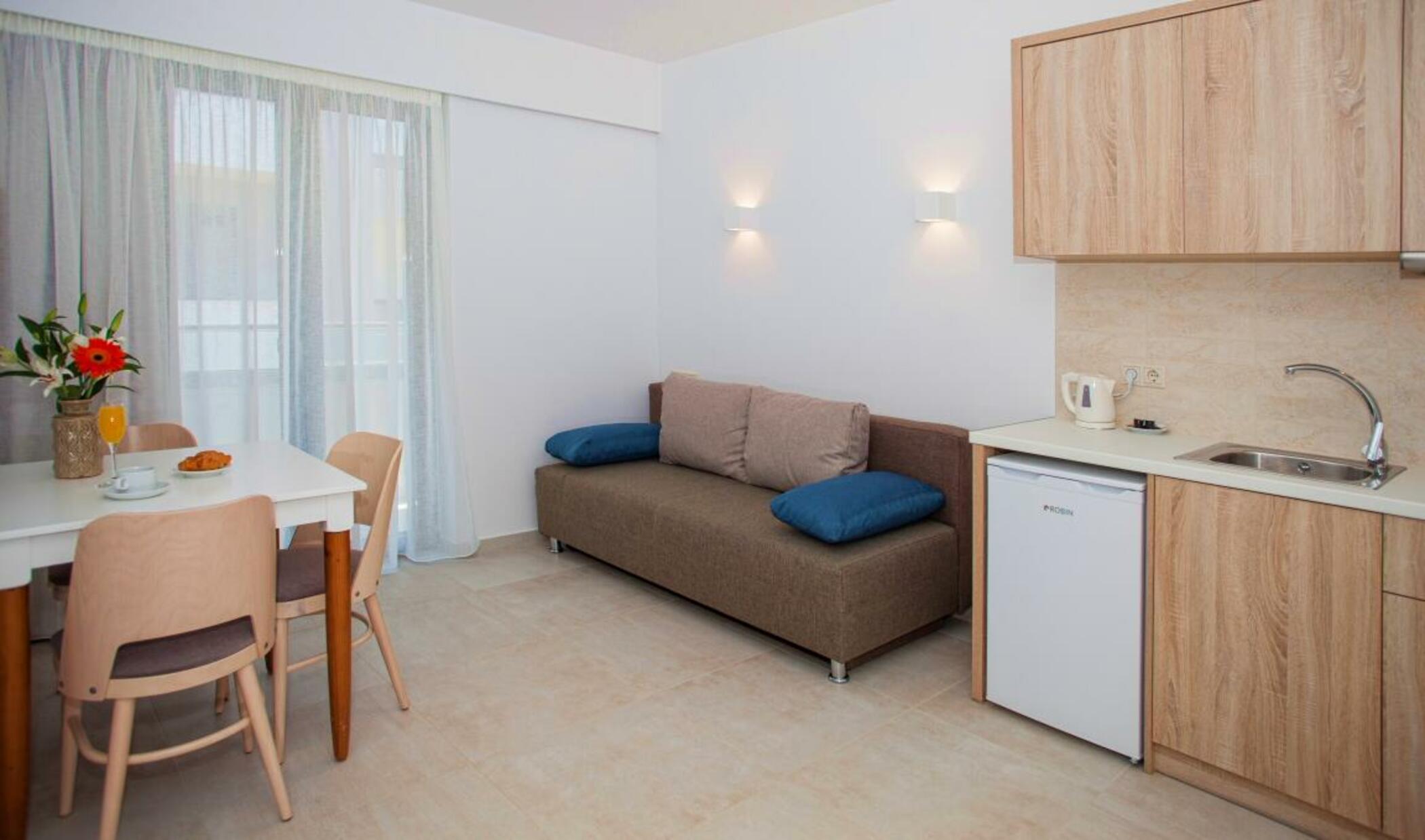 Minos Hotel Rethymno  Exterior photo