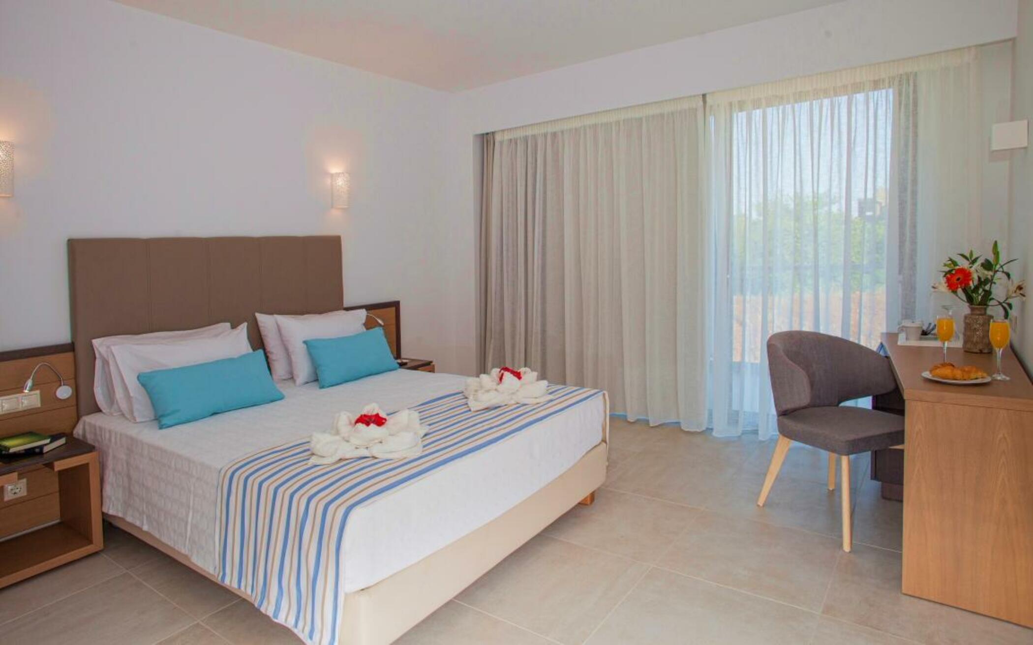 Minos Hotel Rethymno  Exterior photo