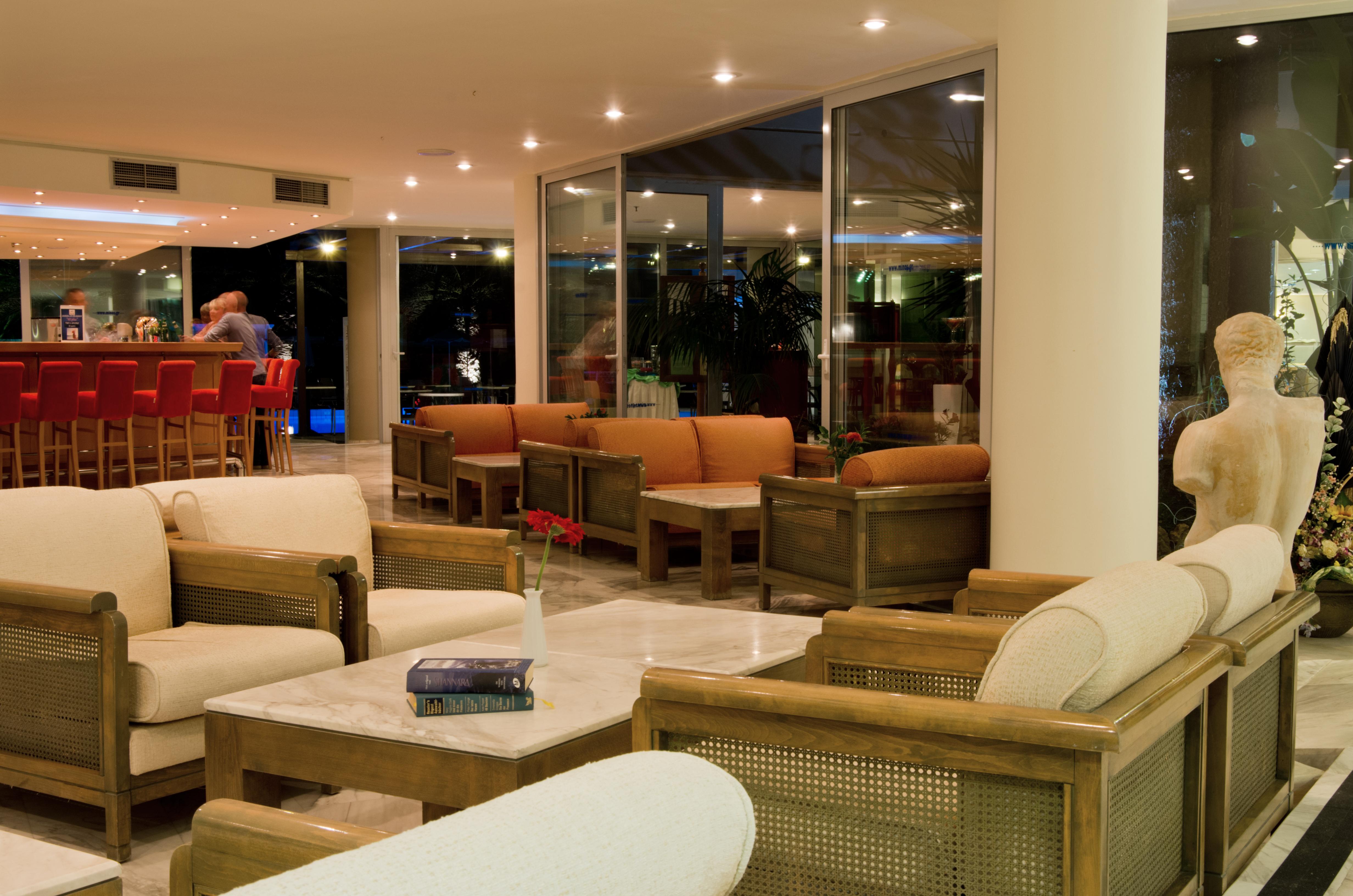 Minos Hotel Rethymno  Exterior photo