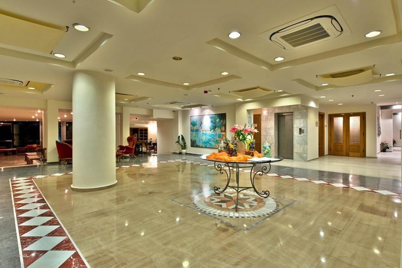 Minos Hotel Rethymno  Exterior photo