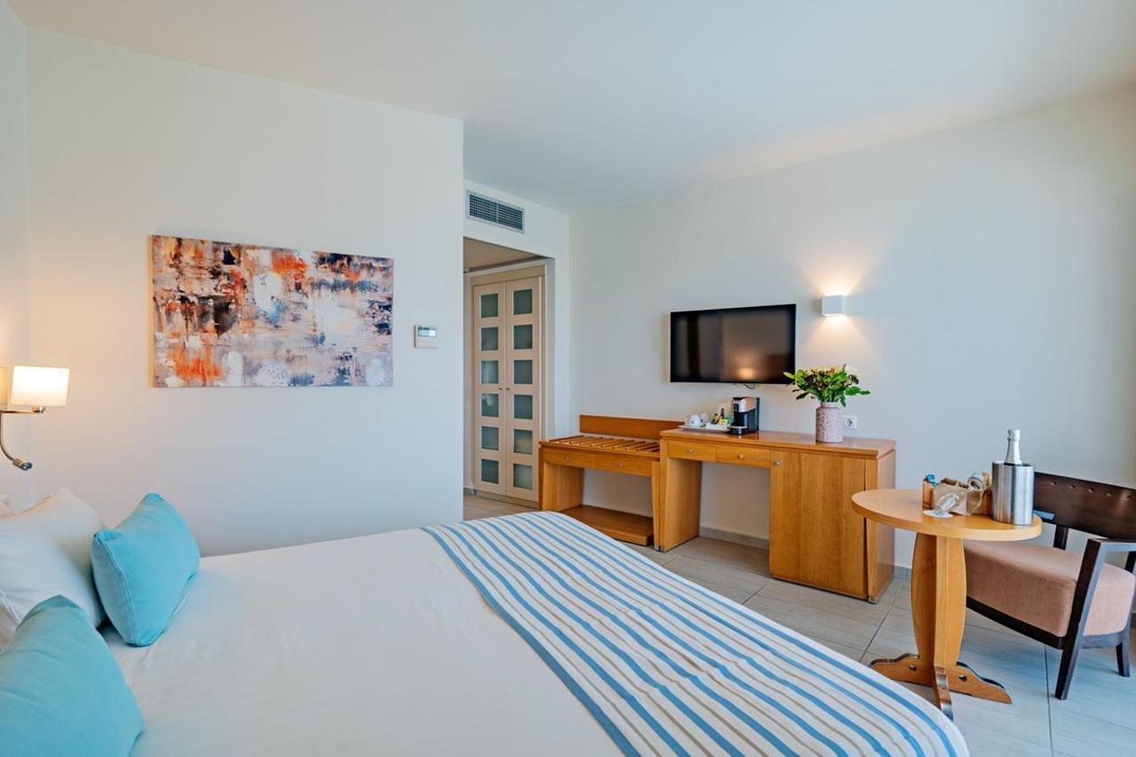 Minos Hotel Rethymno  Exterior photo