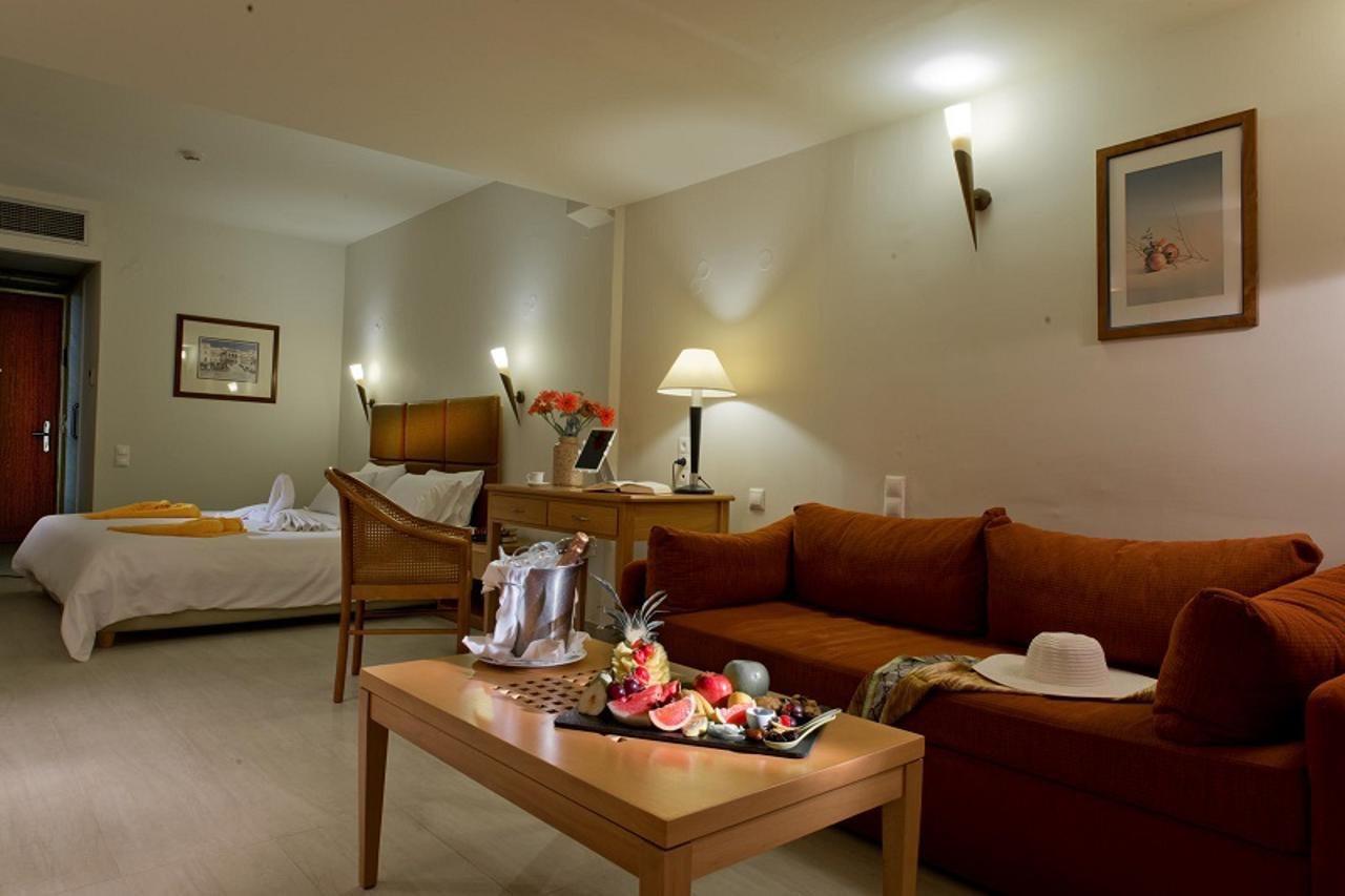 Minos Hotel Rethymno  Exterior photo