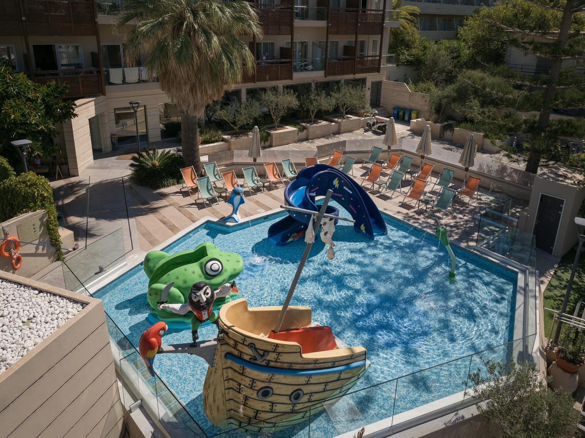 Minos Hotel Rethymno  Exterior photo
