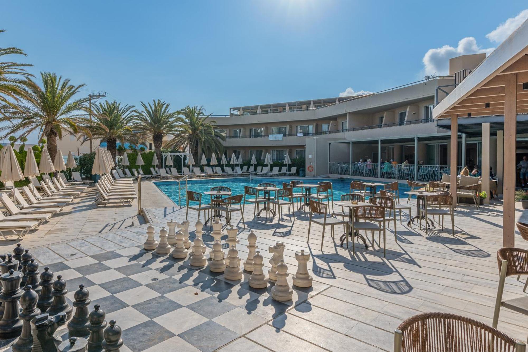 Minos Hotel Rethymno  Exterior photo