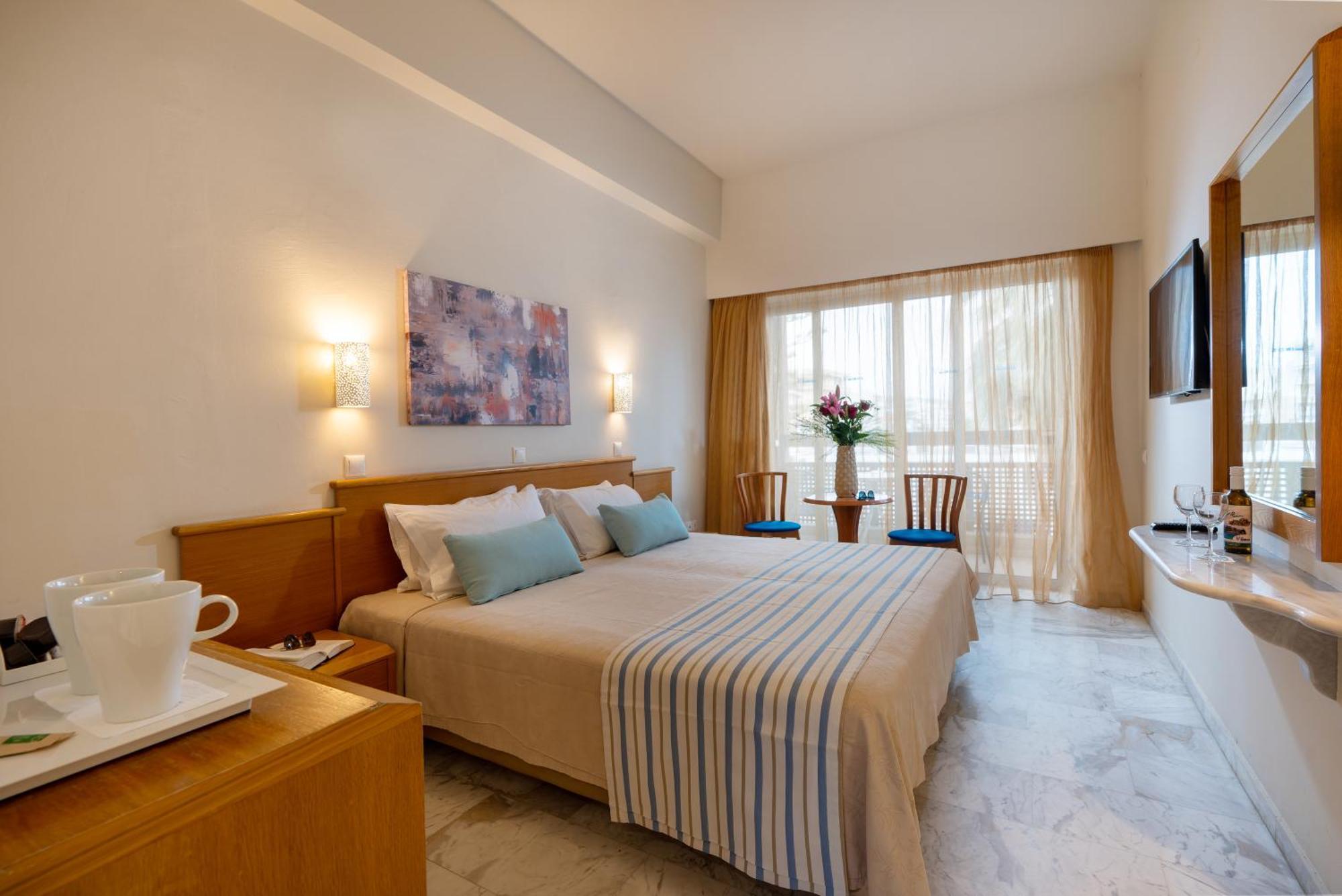 Minos Hotel Rethymno  Exterior photo
