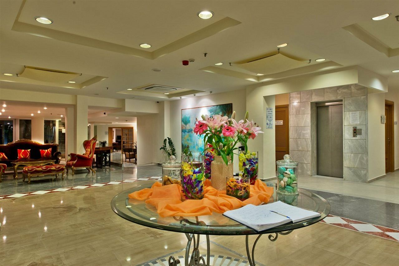 Minos Hotel Rethymno  Exterior photo